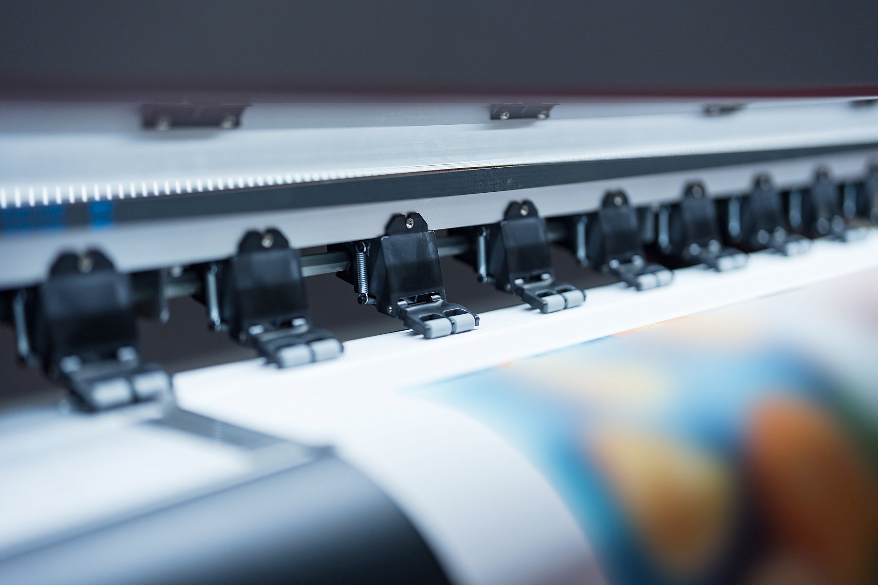 close-up-of-large-format-printer-heads-in-action-2024-12-05-20-16-43-utc.jpg